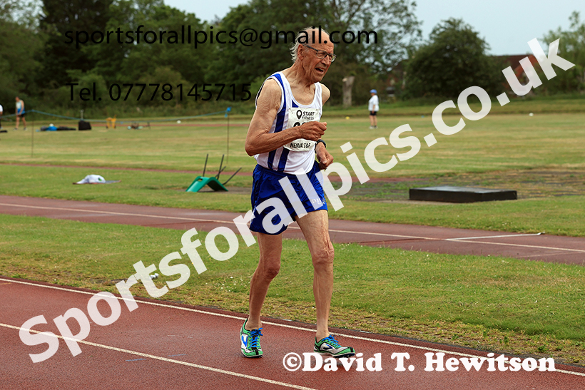 800 metres, 2025 NEMAA Track and Field, Monkton. Photo: David T. Hewitson/Sports for All Pics